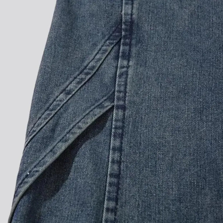 Medium-wash diagonal-stitching jeans