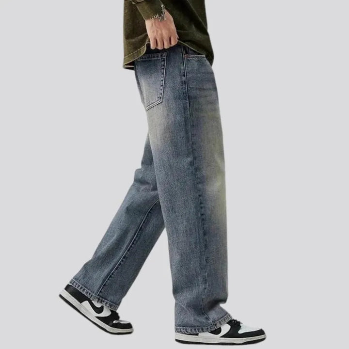 90s style whiskered baggy jeans for men