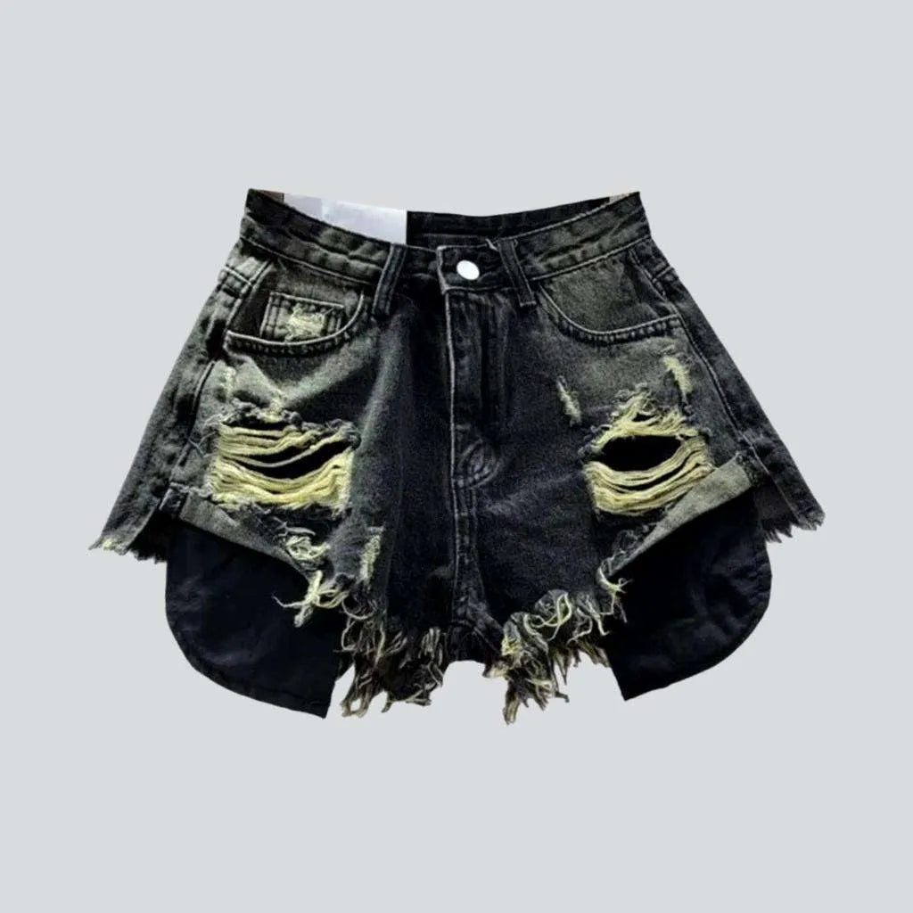 Exposed pockets distressed denim shorts
