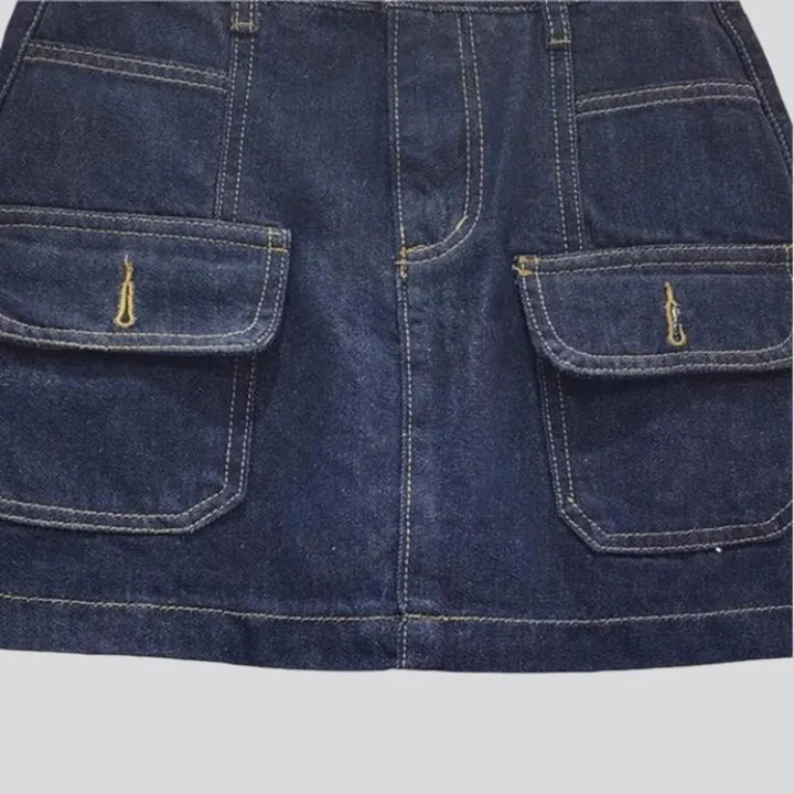 Dark-wash women's jeans skort