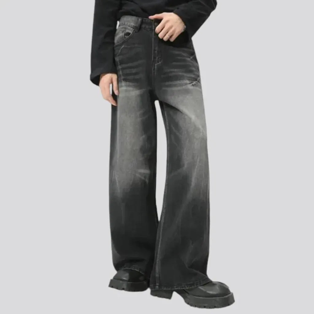 Fashionable sanded jeans for men