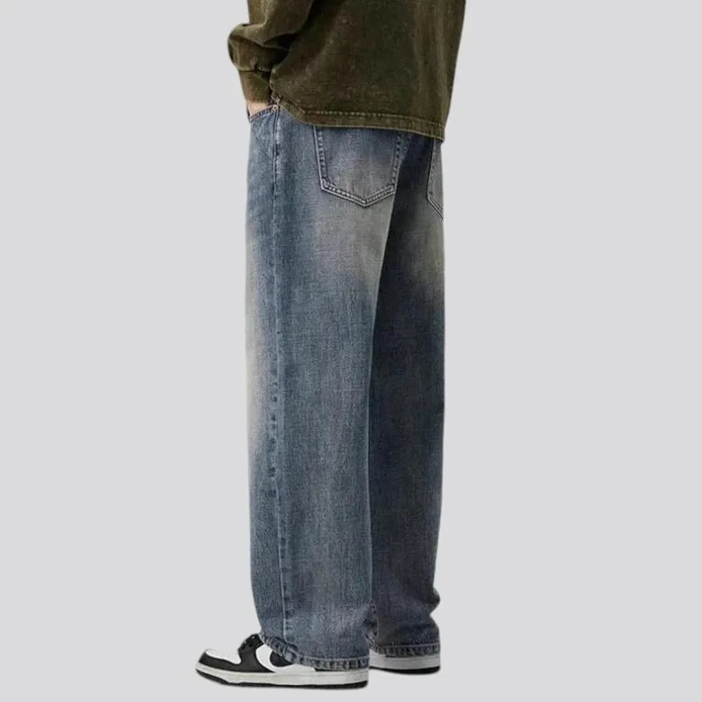 90s style whiskered baggy jeans for men