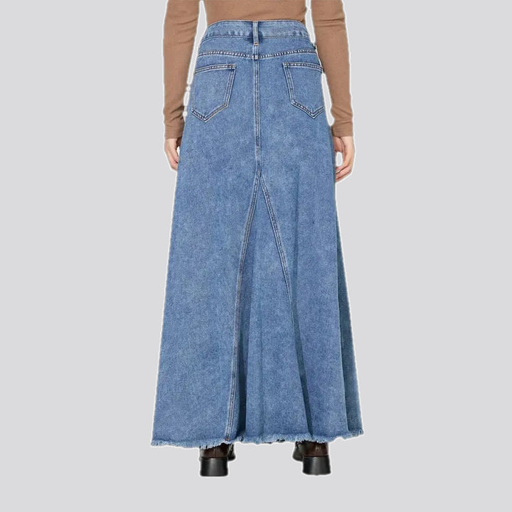 Frayed hem casual denim skirt