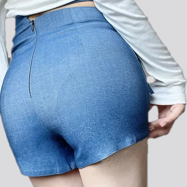 Fashionable high waist women's denim shorts