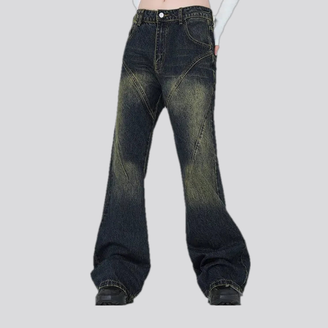 Medium rise stylish men's jeans