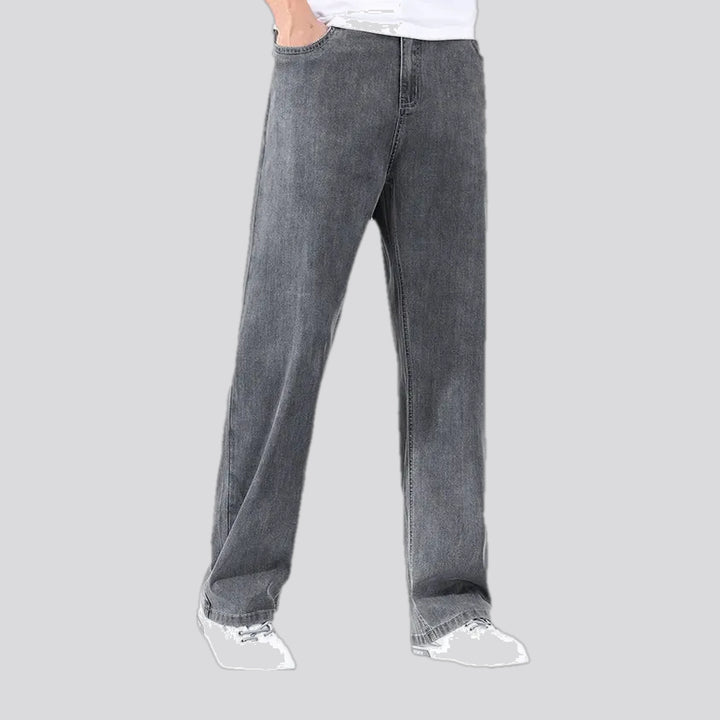 Stretchable stonewashed jeans for men