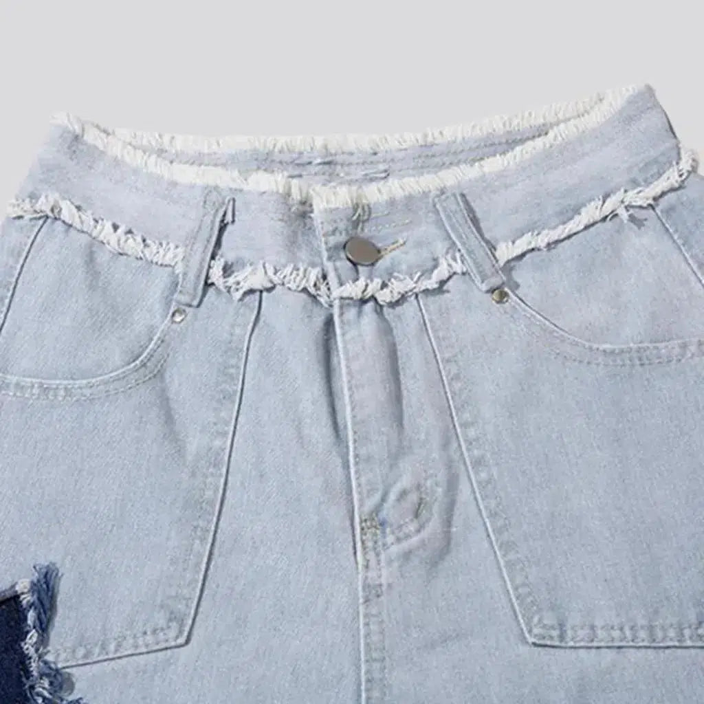 Light-wash butterfly-embroidery jeans