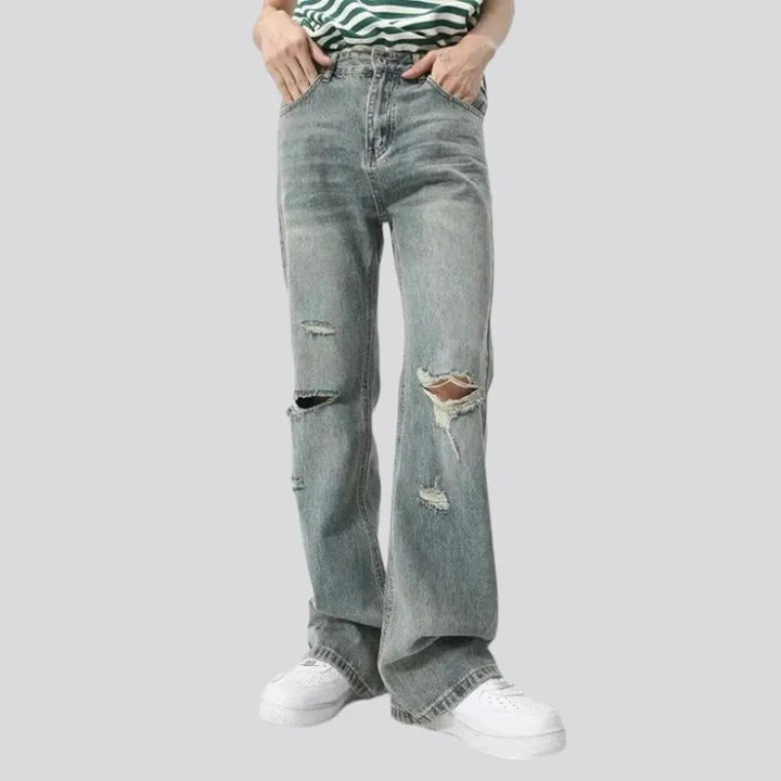 Men's frayed jeans