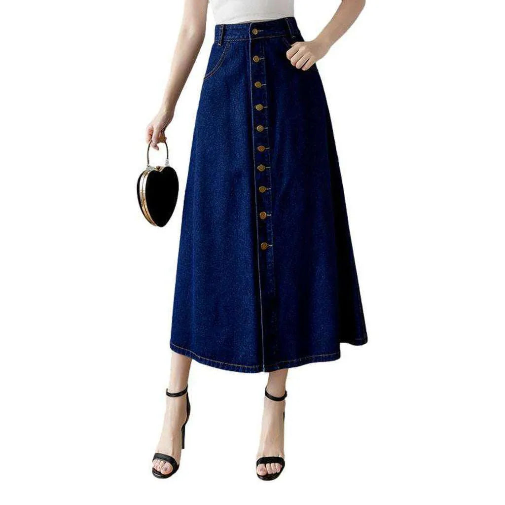 Buttons-down flare denim skirt