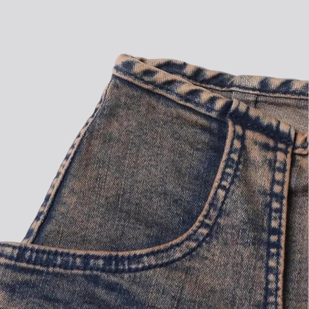 Spacious cargo pockets grunge women's jeans