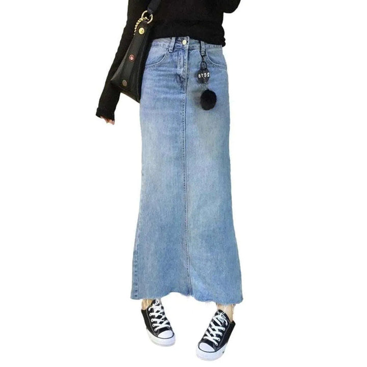 Cut edge long denim skirt