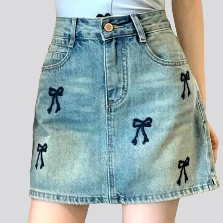 Embroidered women's jean skirt
