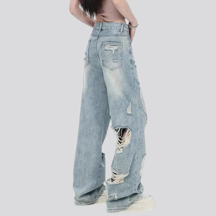 Light loose fit grunge jeans for ladies