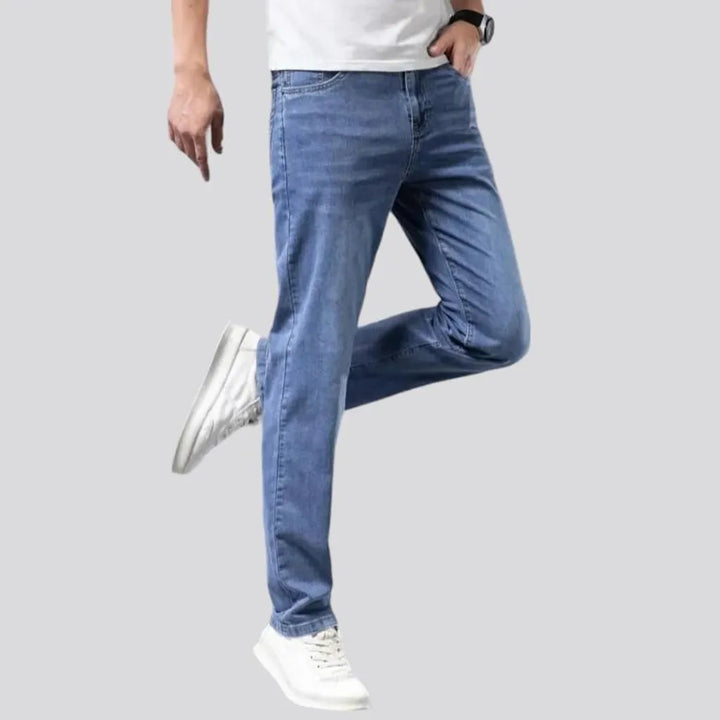 Tapered men's thin jeans