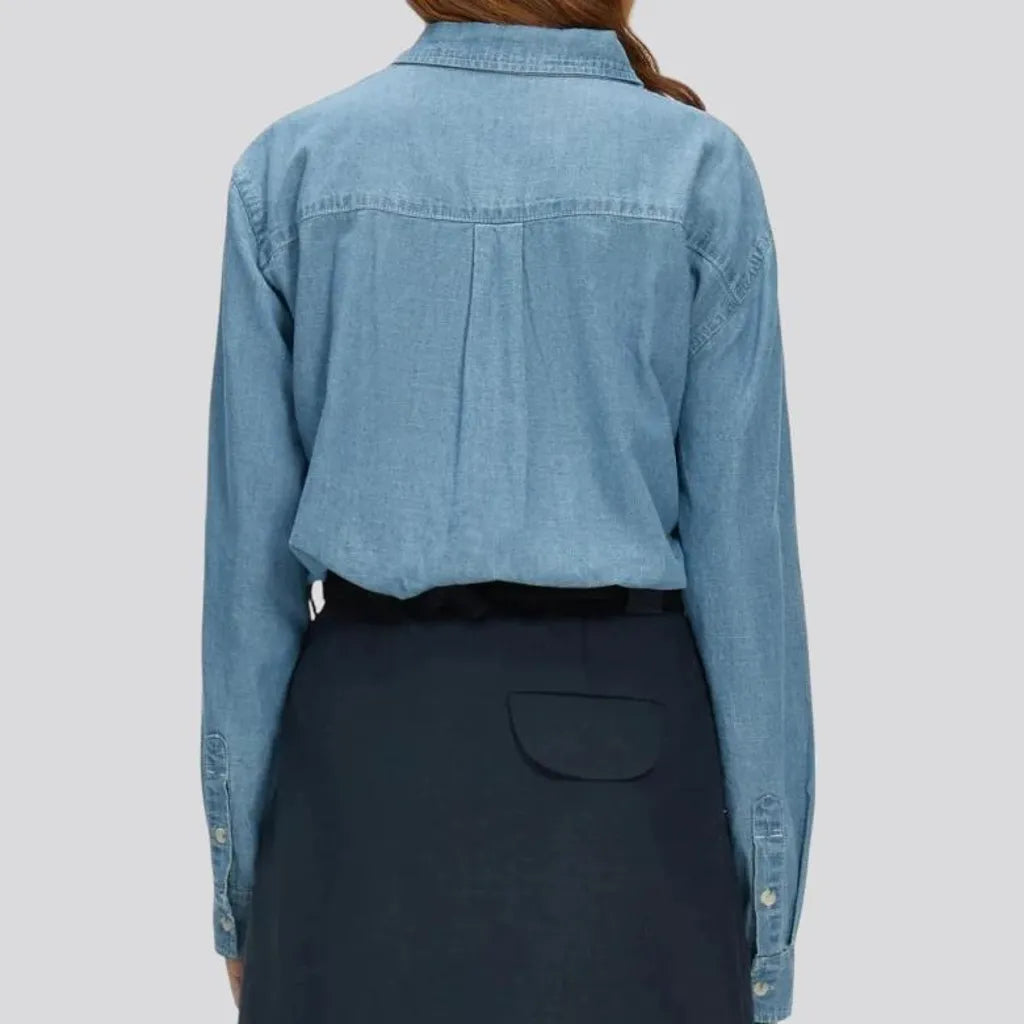 Light logo chambray women's denim shirt