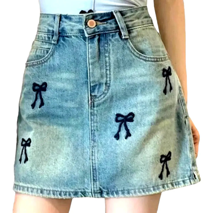 Embroidered women's jean skirt