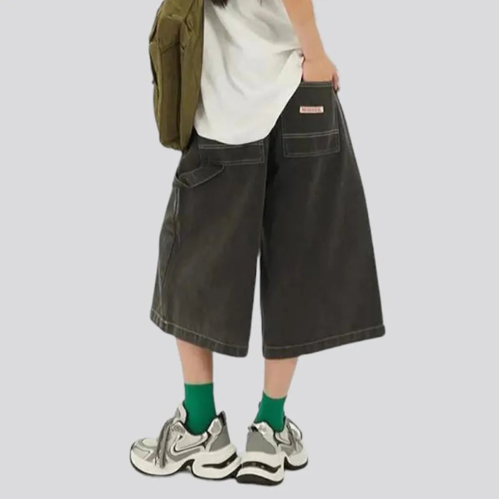Carpenter-loop women's denim shorts
