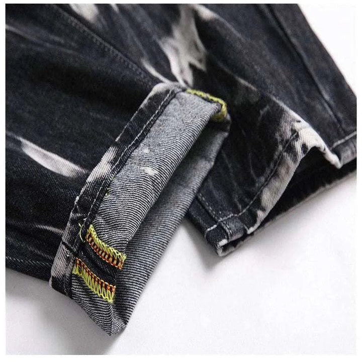 Urban mid-waisted men's jeans